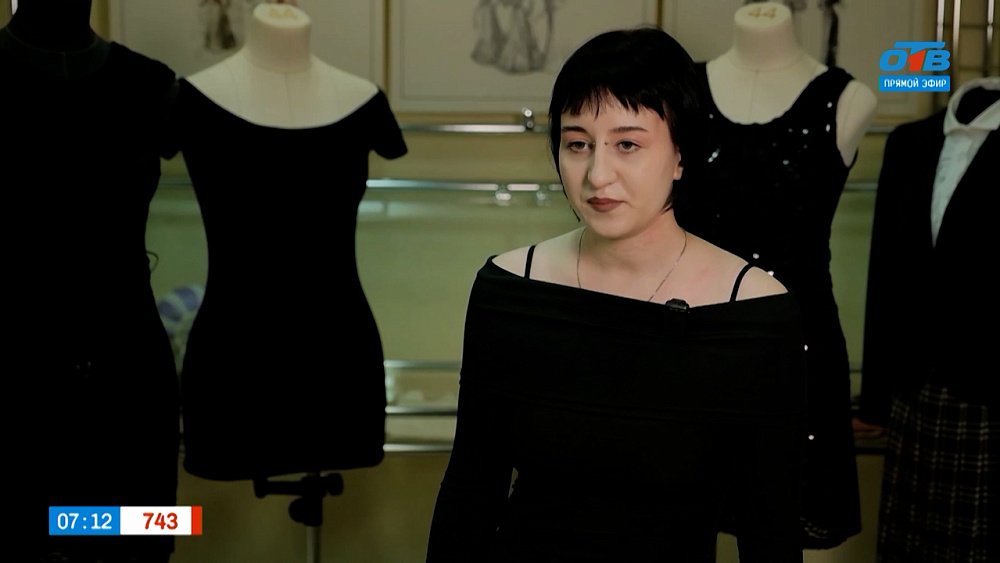 Маленькое черное платье в рубрике «От сабо до жабо»