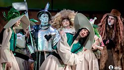 Челябинские гримеры враждуют с черным цветом и изучают материалы криминалистов