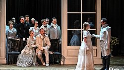 Челябинские гримеры враждуют с черным цветом и изучают материалы криминалистов