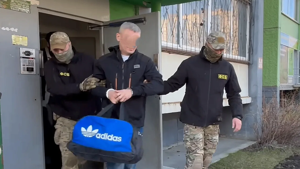 В Челябинске сотрудник Росгвардии обвиняется в получении крупной взятки от бизнеса