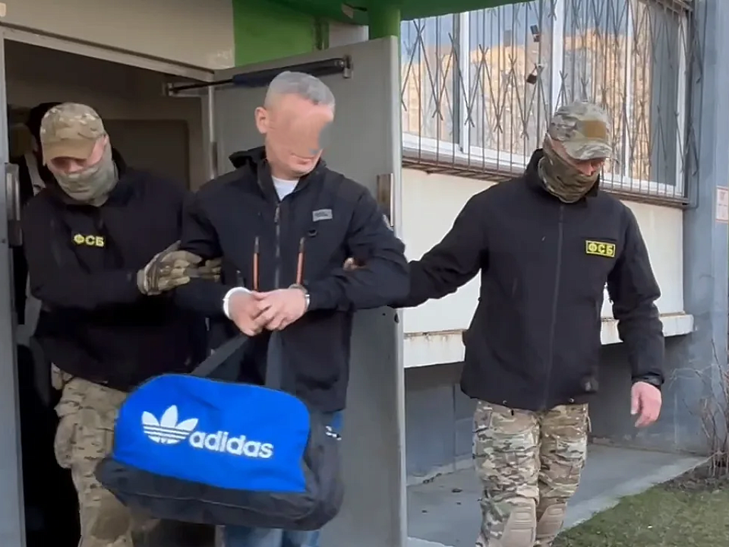 В Челябинске сотрудник Росгвардии обвиняется в получении крупной взятки от бизнеса