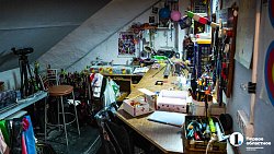 Тройной выстрел в яблочко: сестры‑близняшки удивляют меткой стрельбой из лука