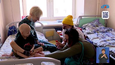 Больничные клоуны радуют маленьких пациентов в Челябинске