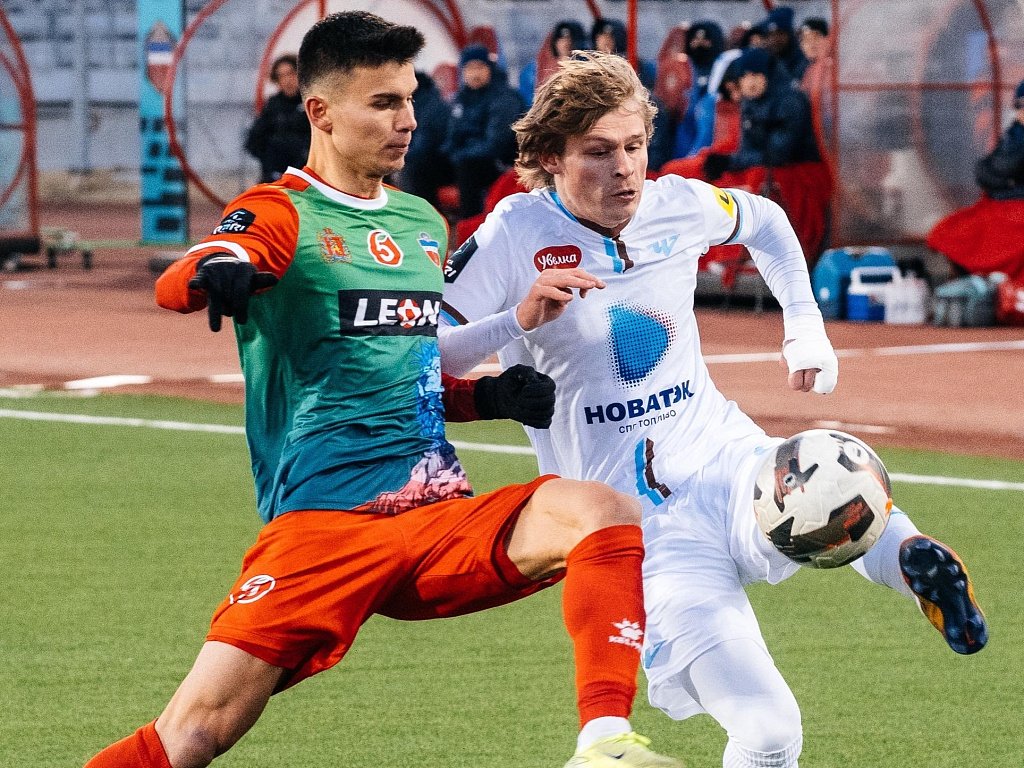 Футбольный клуб «Челябинск» потерпел первое крупное поражение в Первой лиге