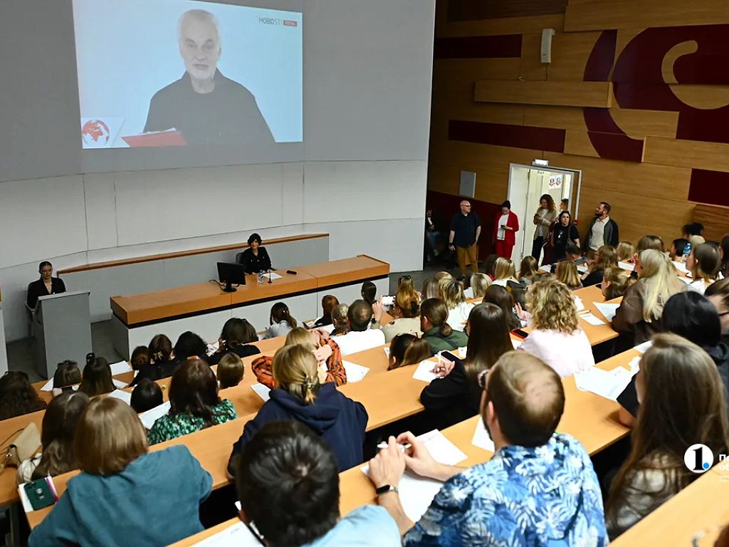 Юбилейный 15-ый Тотальный диктант написали жители Челябинска