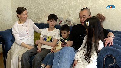 Китайская семья приняла православие в Челябинске