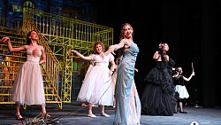 В Челябинске благотворительный спектакль «Золушка» собрал полный зал