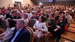 В Челябинске благотворительный спектакль «Золушка» собрал полный зал