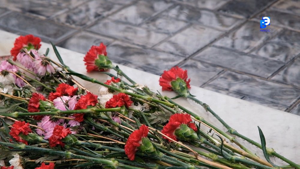 Жители Миасса отдали дань памяти усопшим на Радоницу