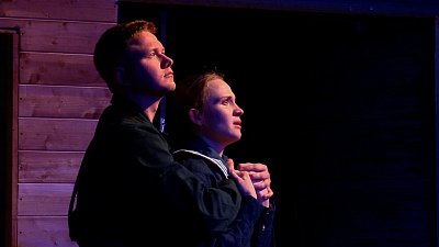 В Челябинске в НХТ состоялась премьера спектакля «Домик на окраине»