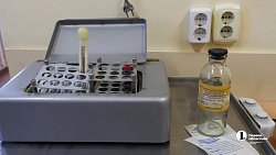 «Работали как ювелиры»: биохимическая лаборатория ЧОКБ отмечает 80‑летие