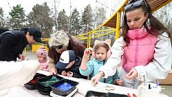 Алексей Текслер принял участие в субботнике в челябинском Экопарке