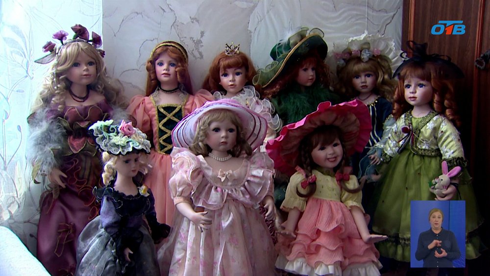 Жительница Челябинска реставрирует кукол