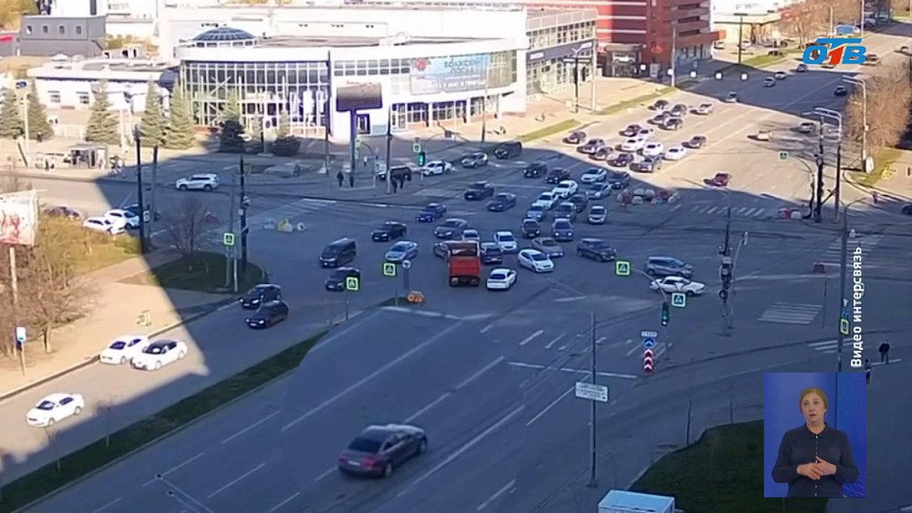 В Челябинске иномарки не поделили дорогу