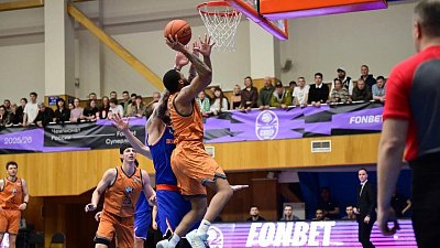 Баскетбольный клуб «ЧБК» повторно выиграл у «Новосибирска» в Суперлиге