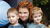 Мама близнецов из Миасса борется за полноценную жизнь сына с аутизмом