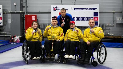 Челябинские спортсменки взяли серебро чемпионата России в керлинге на колясках