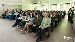 Челябинские студенты разработали робота, который убирает окурки