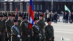 В центре Челябинска прошла репетиция построения войск к параду Победы