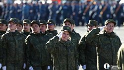 В центре Челябинска прошла репетиция построения войск к параду Победы