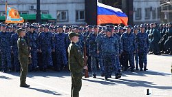 В центре Челябинска прошла репетиция построения войск к параду Победы