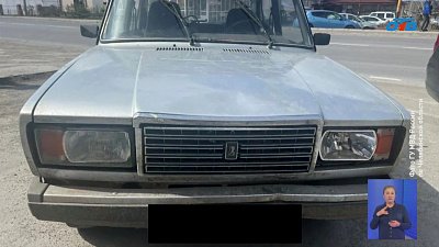 В Чебаркуле двое парней угнали машину