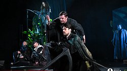 Челябинский Камерный театр вне родных стен поставил утопию Шекспира