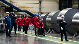 На Магнитогорском меткомбинате организуют экскурсии для ветеранов СВО