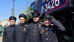Более трех тысяч жителей Троицка встретили «Поезд Победы» на вокзале