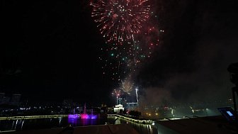 Трансляция праздничного фейерверка в День Победы