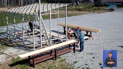 Южноуральский школьник строит уличную сцену