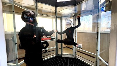 Миасские спортсменки занимаются аэротрубными дисциплинами