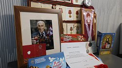 Алексей Текслер поздравил ветерана Великой Отечественной войны Николая Шайбалова с Днем Победы