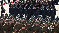 В Челябинске торжественное построение войск завершилось массовым исполнением «Дня Победы»