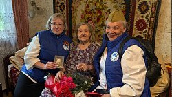 Магнитогорцы поздравили 100-летнюю участницу Великой Отечественной войны