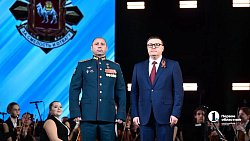 В честь 9 Мая в Челябинском оперном театре прошел концерт для ветеранов и кадет