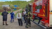 Спасатели эвакуировали двух подростков с крутого склона в Аше