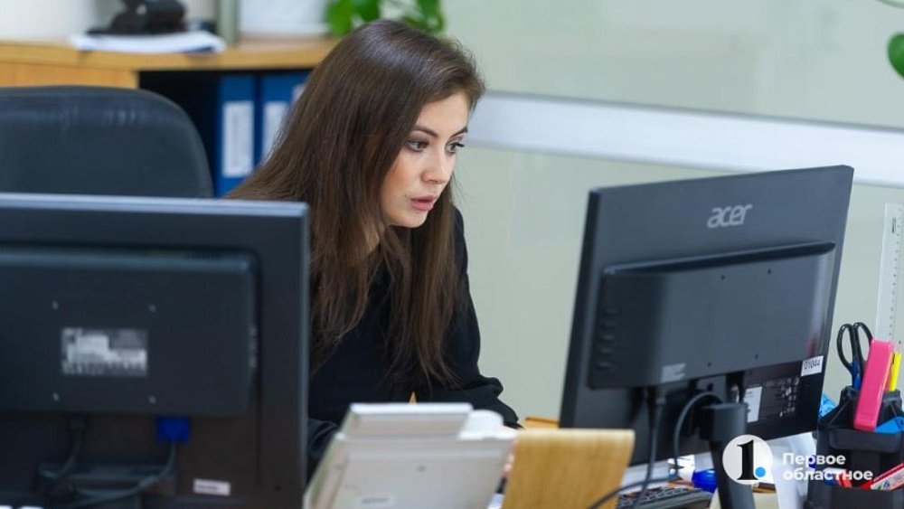 Более 80 тысяч электронных трудовых книжек оформили в Челябинской области с начала года