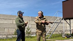 В Магнитогорске волонтеров учат сбивать вражеские дроны
