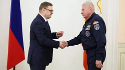 Алексей Текслер вручил государственные и региональные награды 47 южноуральцам