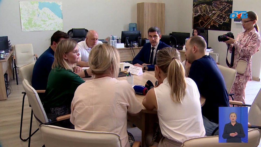 Депутаты гордумы провели прием жителей поселка Западный