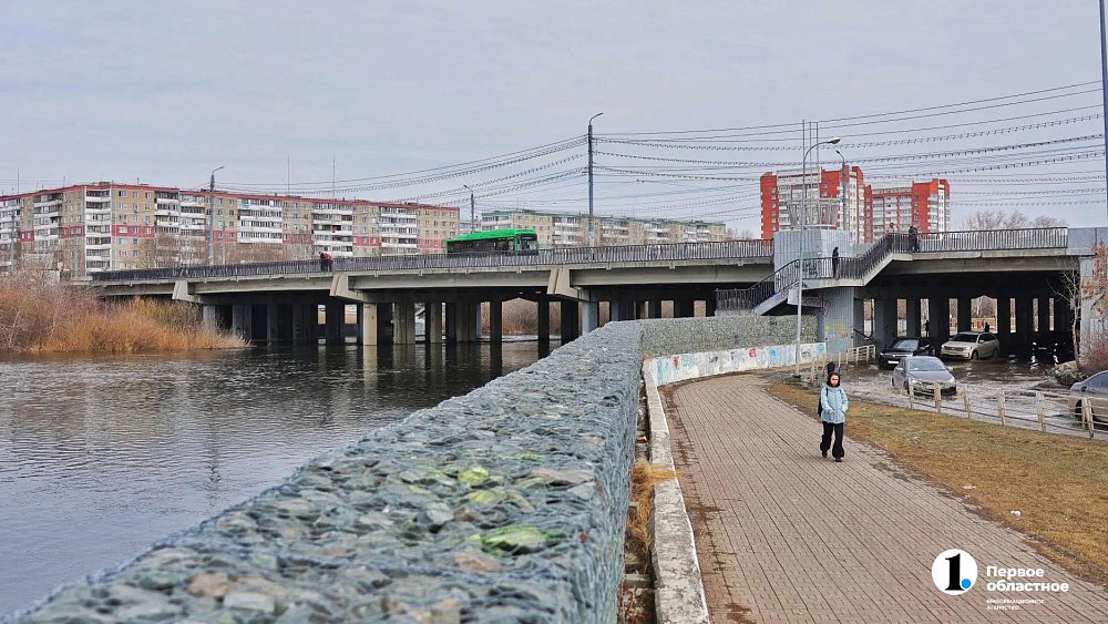 Новый земснаряд начнет чистить Миасс в Челябинске после нереста