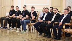 Алексей Текслер поздравил «ЧБК» с историческим чемпионством в Суперлиге