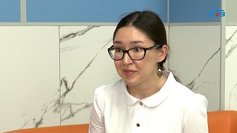 Терапевт Еманжелинской районной больницы помогает маленьким пациентам