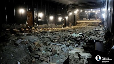Зала нет, на сцене «трупы»: как идет ремонт в Челябинском Камерном театре