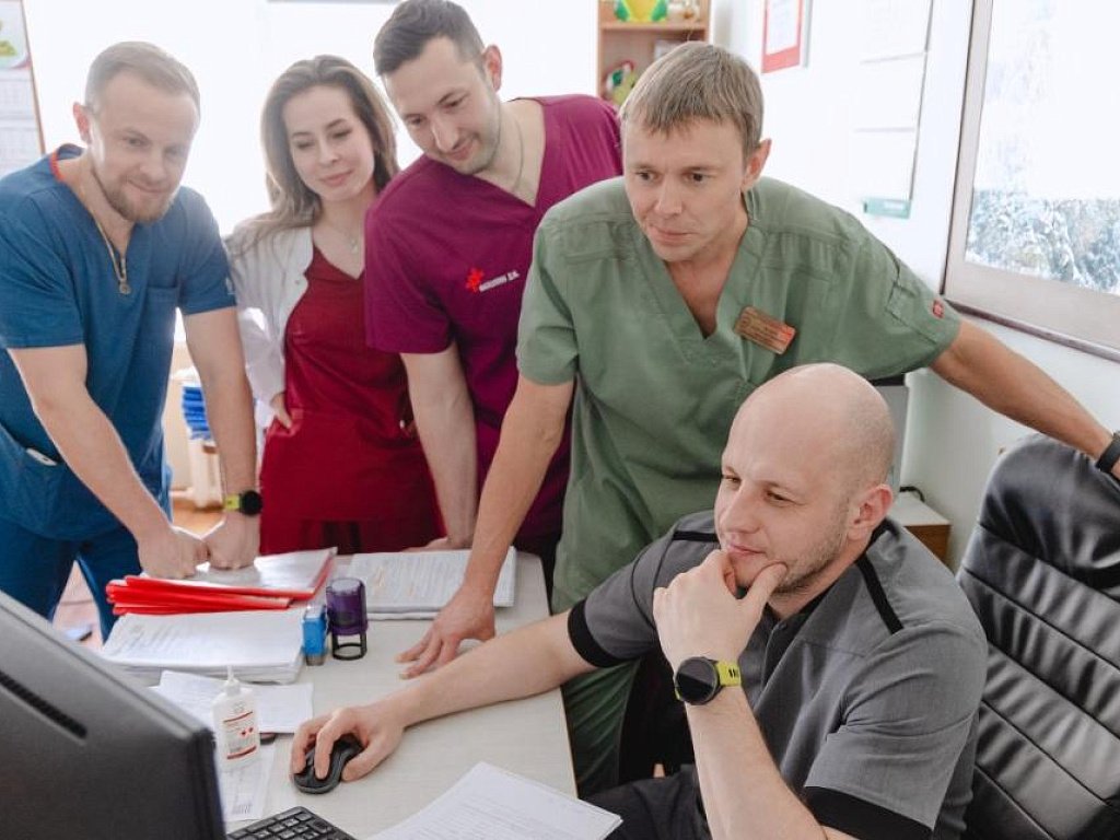 Онкологи восстановили челябинцу челюсть, используя кость ноги