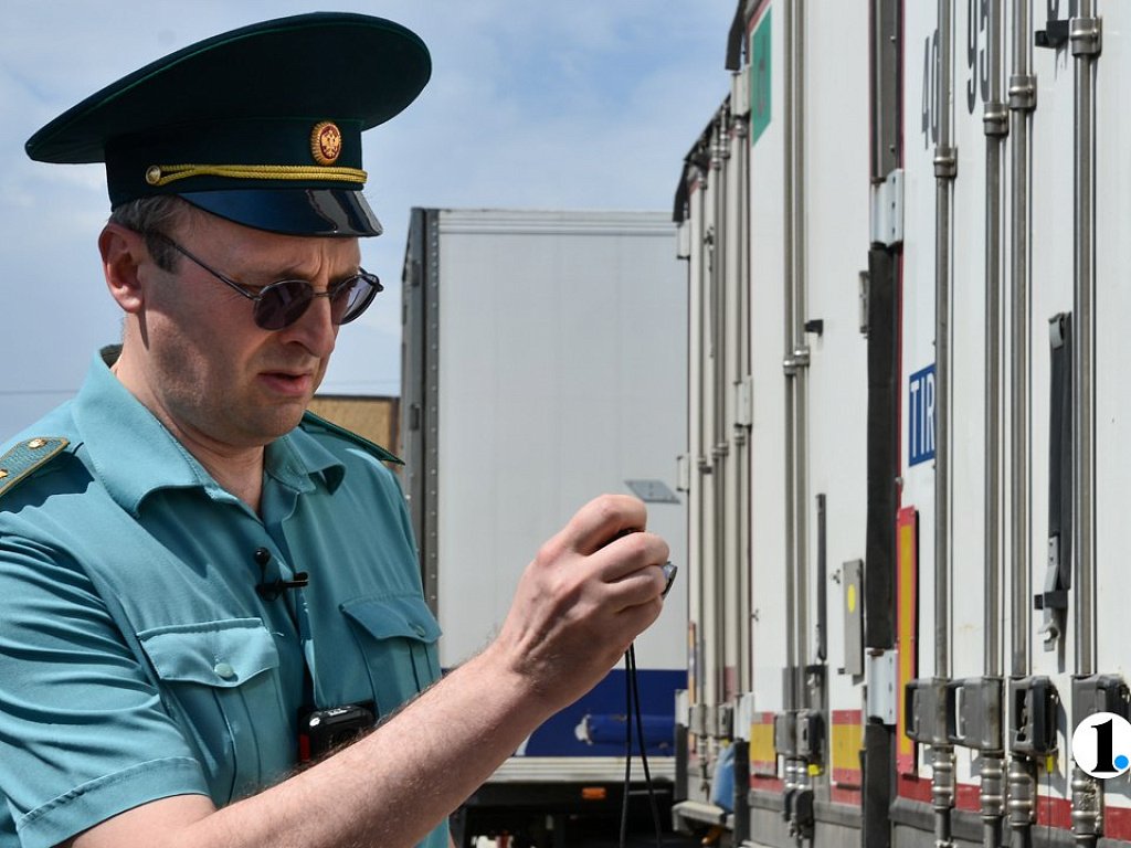 Челябинская таможня запустила пропуск грузов из Казахстана по QR‑коду