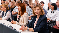 В Челябинске наградили сотню лучших соцработников