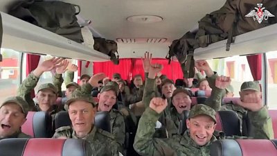 Трое южноуральских бойцов вернулись из украинского плена
