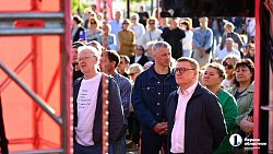 Поют все: на набережной в Челябинске гремит 50‑й, юбилейный Ильменский фестиваль